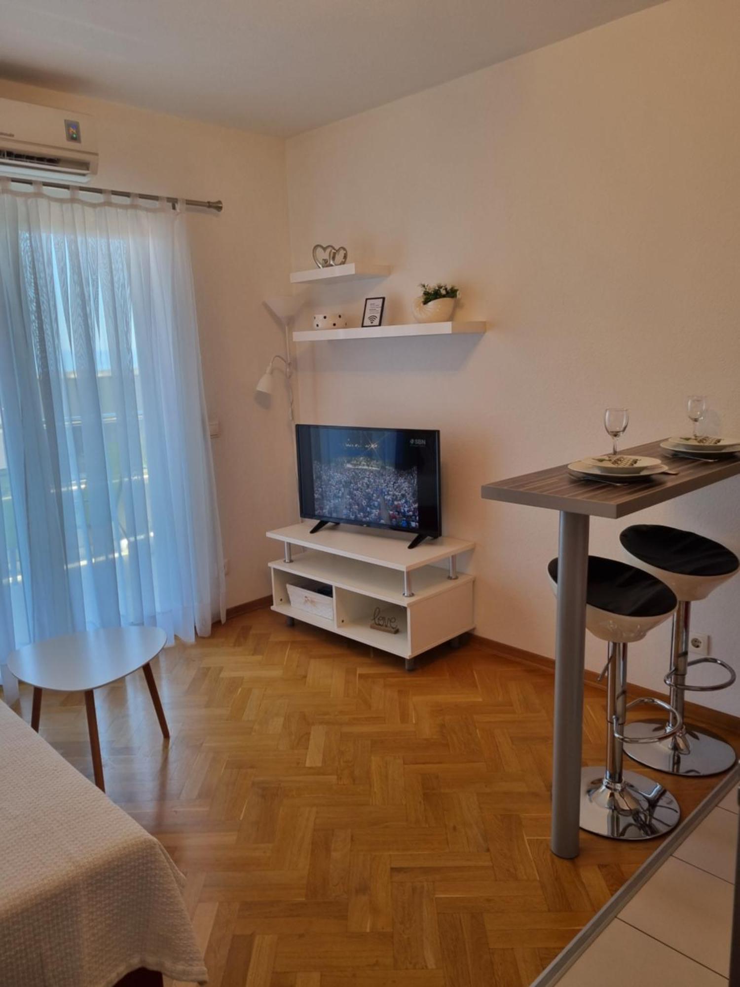 Villa EM Makarska Esterno foto