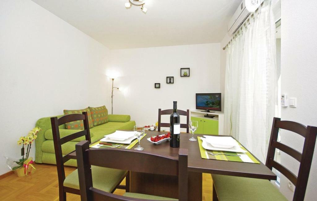 Villa EM Makarska Esterno foto