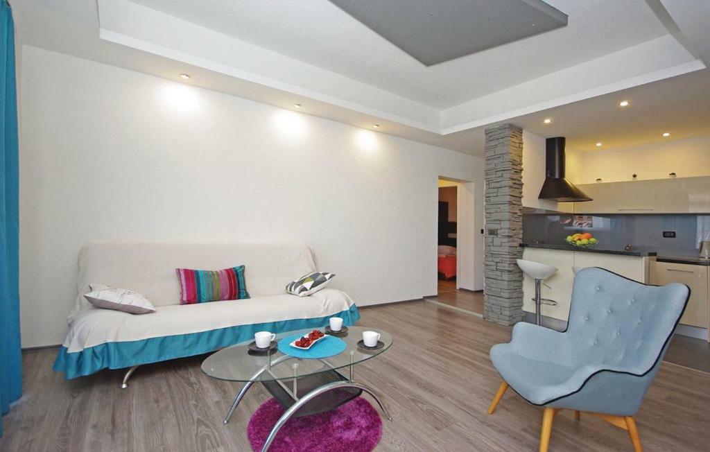 Villa EM Makarska Esterno foto