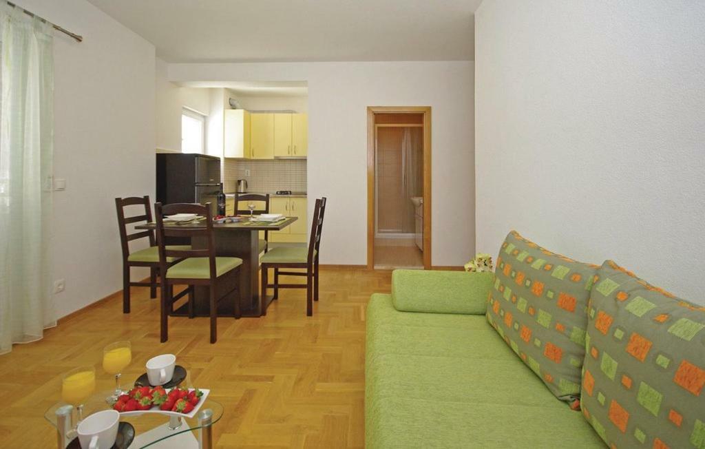 Villa EM Makarska Esterno foto