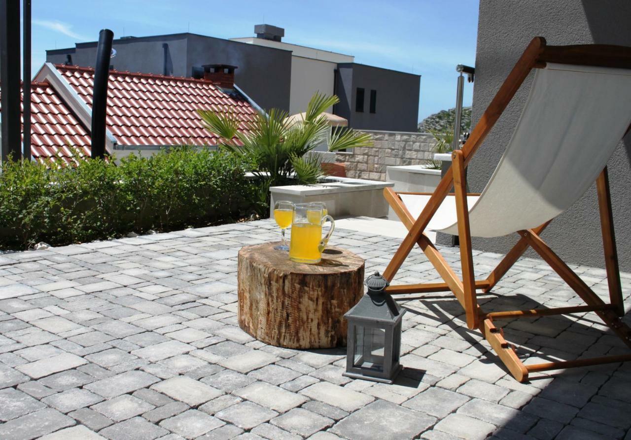 Villa EM Makarska Esterno foto