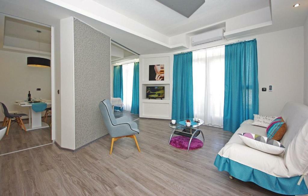 Villa EM Makarska Esterno foto